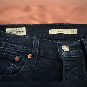 Levi’s Wedgie fit jeans